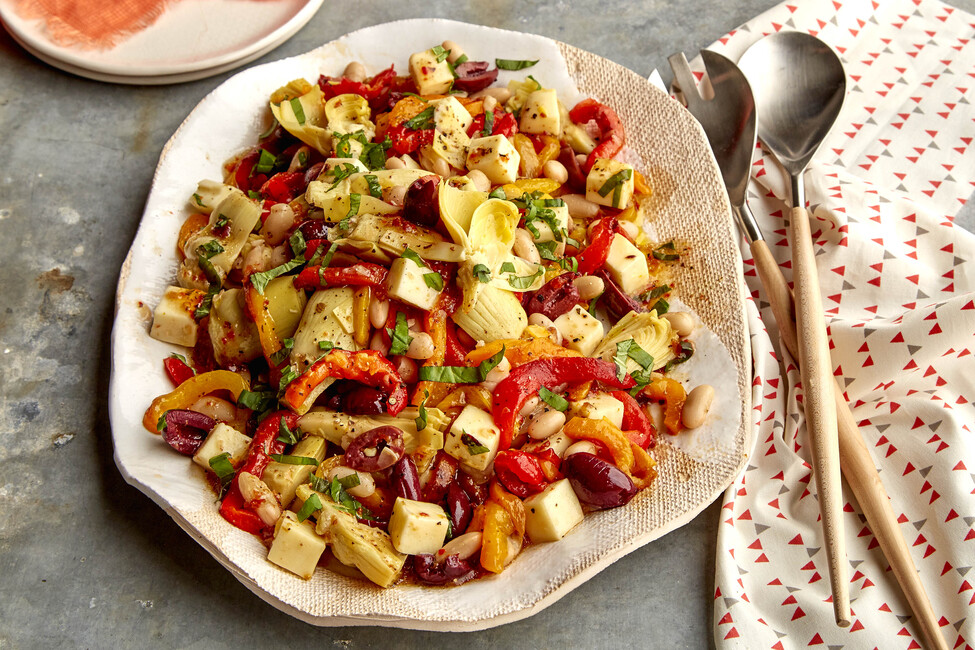 Roasted Pepper-White Bean Salad - Kraft Natural Cheese