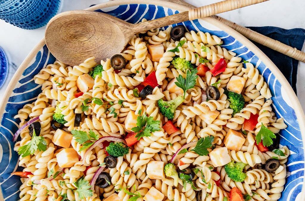 Italian Tomato Basil Pasta Salad