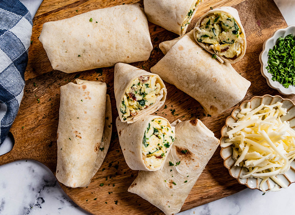 Cheesy Bacon, Egg & Spinach Brunch Burritos