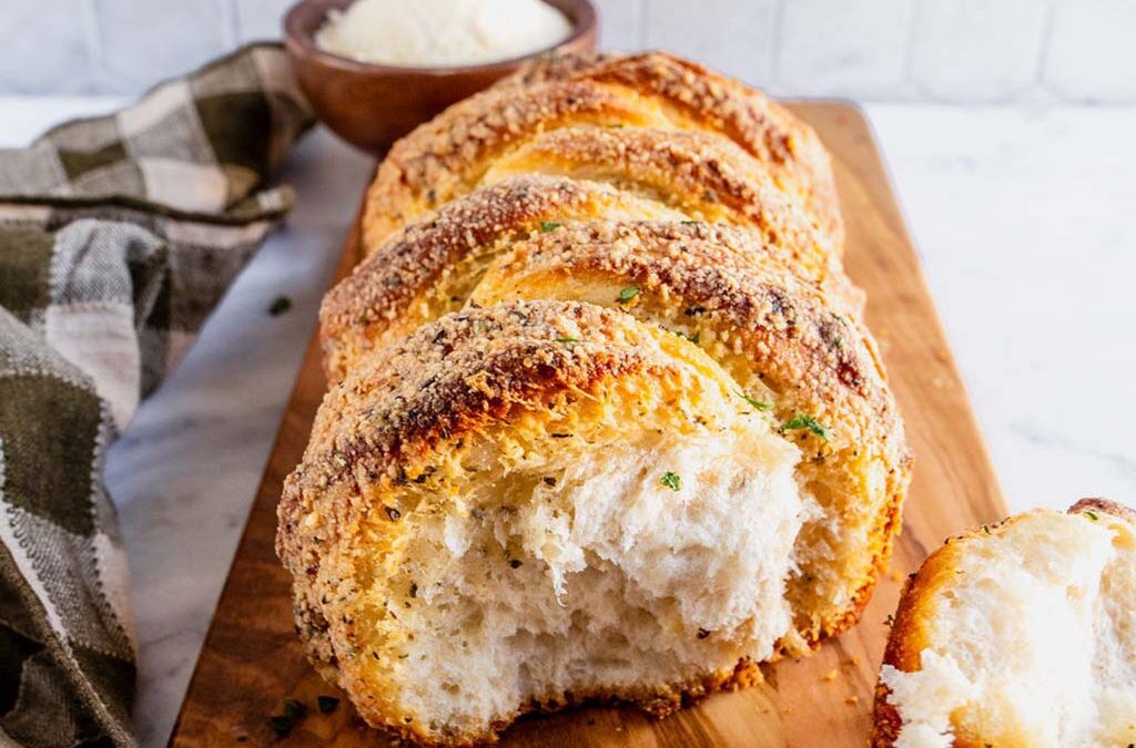 Parmesan-Garlic Pull-Apart Bread